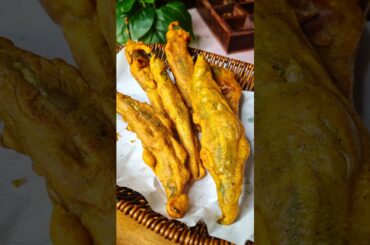 Crispy Mirchi Pakoda 🌶️ | Simla Mirchi Pakora | Easy Evening Snack #shorts
