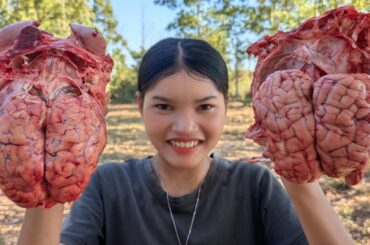 Fried Beef Brains with Green Pepper Recipe / Beef Brains and Young Green Pepper Stir Fry