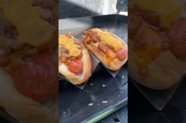 WHICH CHILI MAKES THE BEST CHILI DOG? 😮‍🔥🌭🔥 on the @PitBossGrills Gridlde #chilidog