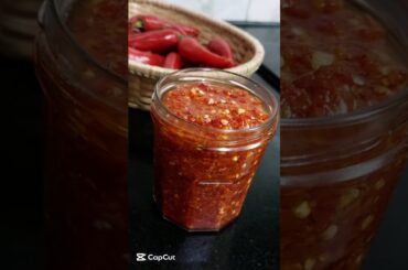 Easy Chili Oil Recipe | Garlic Chili Oil Sauce #shorts