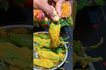 #Green Chilli Fritters😋 #shorts#mirchipakoda #food #yutubeshorts #recipe