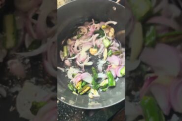 Capsicum Rice #thelifeofahomemaker #food #youtubeshorts#indianrecipes #indianfood#breakfast#capsicum