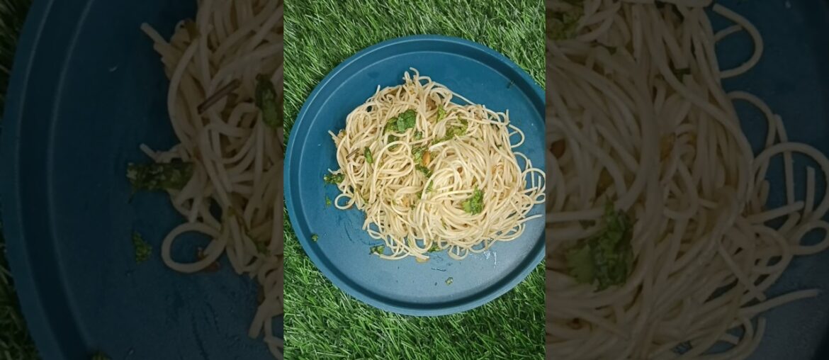 Thecha Chowmin Recipe | Spicy Green Chilli Chowmein | Desi Fusion Noodles|Mumpy's Kitchen