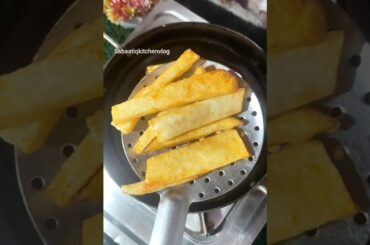 Chilli potato 😍 #shorts #shortsfeed #food #cooking #youtubeshorts #sabaatiqkitchenvlog #potato
