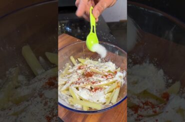 Bhn ne banwaye chilli 🥔 #ytshorts #food #recipe #cookingshorts #chillipotatorecipe