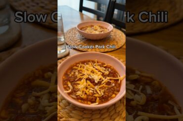 Slow cooker pork chili ❤️ #homecooking #chili #cooking #crockpot #slowcooker #chiliseason #recipe