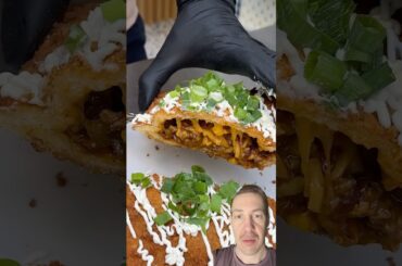 Chilli cheese ravioli turned Cheeze-It #food #shorts #trending #viral #youtubeshorts