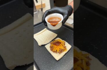 Chili Con Carne Hot Pocket! A fiery twist on a classic pocket 🌶️🔥
