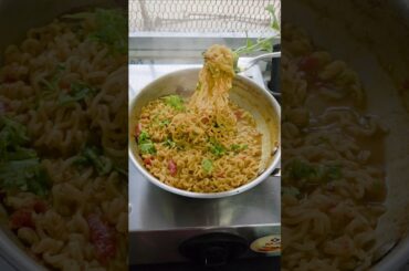 ये सिर्फ मैगी नहीं… ये मूड है 🌶🍜Chilli Garlic Maggi in 5 Minutes!#maggie#ytshorts#recipe #yfood