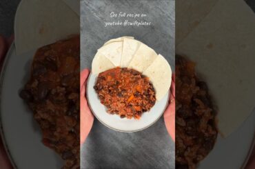 Hearty Chili Con Carne — bold, spicy, and ready in 30 minutes!