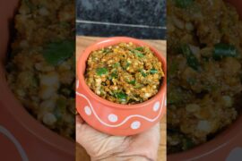 Instant Green chilli and garlic pickle recipe 😋 #shorts #ashortaday #shortsvideo #instantrecipe