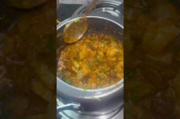 Recipe of Lauki capsicum aalo sabji #garimaspride #foodvlog #recipe #homecooked