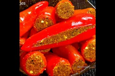 Lal mirch ka bharwa achar banane ki vidhi/लालमिर्च का अचार #chillipickle #mirchikaachar #food #reels