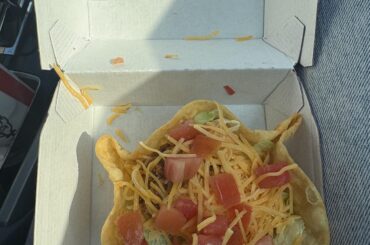 Mini taco salad