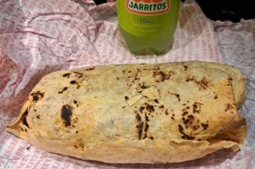 Carnitas burrito