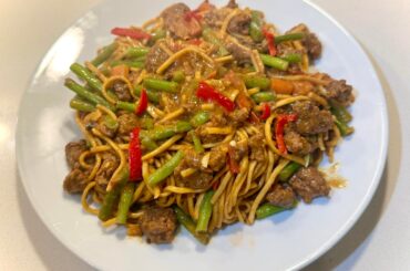 Thai yellow beef curry with noodles