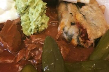 Chile Colorado & relleno