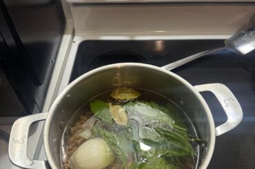 Felt like a good day for some Frijoles de la olla.