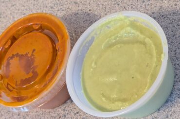 What is this green salsa/hot sauce called, and how do I make it at home?