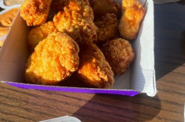 Got lucky today and got fresh nuggets straight out of the fryer or however they cook them, didn’t expect them to be this big either. Today was a good day