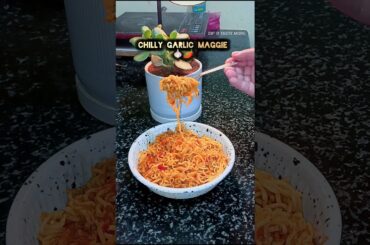 Chilli Garlic Maggi Recipe🧄🌶️🥵#viralshorts#trendingshorts#cookingshorts#viralmaggie#ytshorts#short