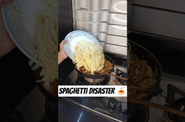 Quick easy chili garlic spaghetti recipe #recipes #cookingchannel #chef #ytshorts #spaghetti #food