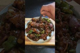 Crispy & Juicy Chilli Chicken 🤤 | Perfect Party Recipe! #shortsfeed