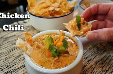 The Cozy White Chicken Chili Recipe No One Told You About!