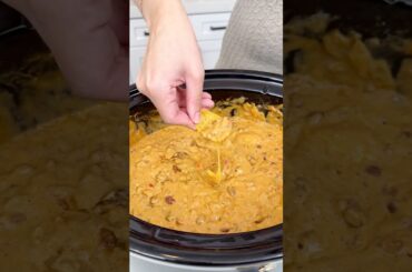 Easy gameday appetizer #recipe #easyrecipe #crockpot #chili #appetizer
