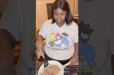 Dinner time☺️💕 #fypシ #cooking #dinner #hotelliving #sundaydinner #chili #shorts