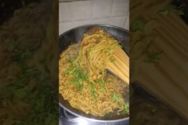 Best Chili Garlic Maggi Recipe 🍜 #shorts #maggi