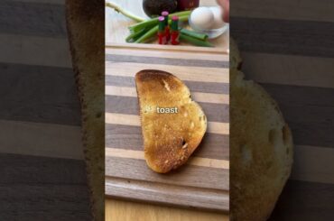 CHILI CRISP AVOCADO TOAST 🌶️🥑🔥 #recipe #easyrecipes #easyrecipe #healthyrecipes #recipes