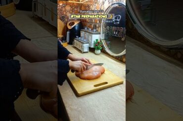 Iftar Preparations 🌙 | Chinese Rice With Chicken Chilli Vegetables #shorts #ytshorts #viralvideo