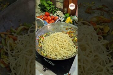 ये चिल्ली गार्लिक नूडल्स ने तो मुझे चाउमीन भी भुला दी | Chilli Garlic Noodles Recipe |Instant Recipe