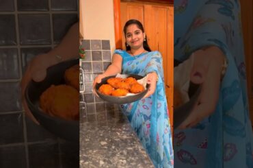 Egg Stuffed Onion Bonda😋👌#egg #onion #pakoda  #eggrecipe #snacks #food #shorts #shortsfeed