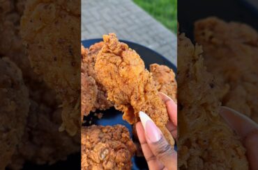 My lemon pepper fried chicken has taken the spot over the hot n spicy 😭🥹😍 #friedchicken