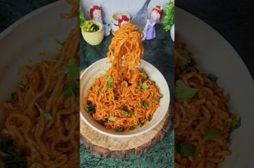 Chilli garlic maggie recipe 😋#shorts #viral #maggi