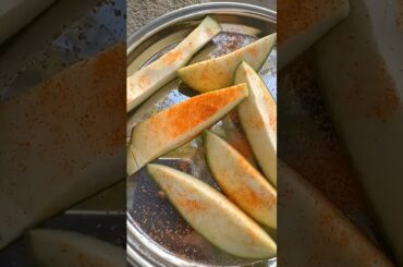 Spicy Raw Mango with Salt & Chilli 🥭🌶️ | Summer Favourite #shorts#videos  #viral #mango#food#chill 🔥