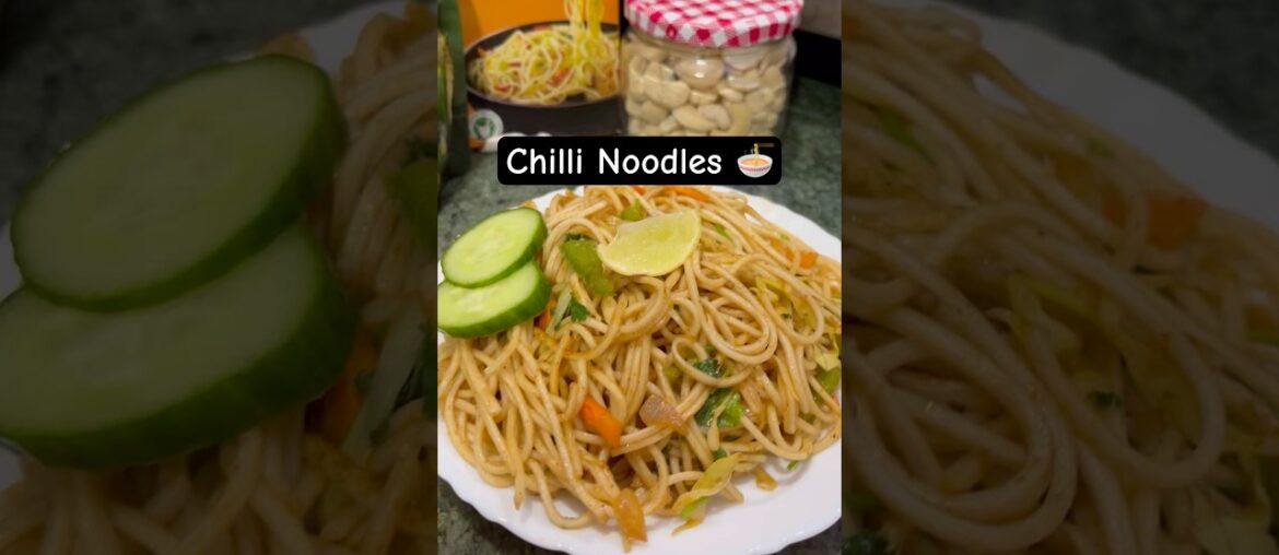 Spicy Chinese Chilli Noodles 🍜 | Easy Veg Noodles Recipe in 10 Minutes😍 #shorts #ytshorts
