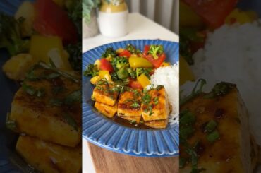 Healthy Chilli Garlic Tofu with Sautéed Veggies and Rice ♥️✨