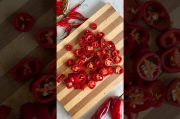 Easy 5 Minute Jalapeno Style Pickled Red Chillies at Home