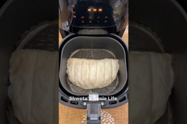 Cheese Garlic Bread Recipe in Air Fryer😋 #shorts #reels #viral #trending #ytshorts #trendingshorts