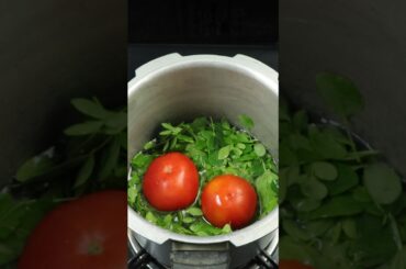 Drumstick Leaves Pappu 🌿 | Healthy Moringa Dal Recipe #Shorts