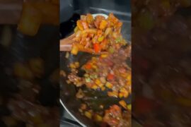 Chili made with fresh beans not canned beans! #chill #recipes #comfortfood #easydinnerideas #food