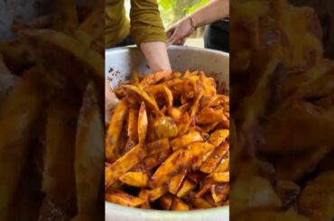 Cooking yummy mango with chili sauce recipe