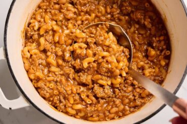 Transform Baked Beans Into Our Delicious Chili Mac Recipe