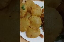 Perfect Travel Snack  🚞 Suji Aloo Puri Recipe #liveshorts #shorts #travelsnacks #travelfood