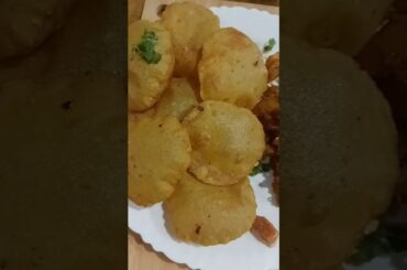 Perfect Travel Snack  🚞 Suji Aloo Puri Recipe #liveshorts #shorts #travelsnacks #travelfood