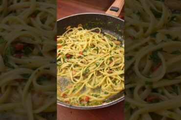 Spicy Garlic Parmesan Pasta | Easy Creamy Chili Garlic Pasta Recipe