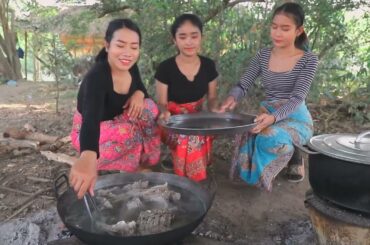 Amazing cooking ribs pork roasted with chili recipe and rice in my village